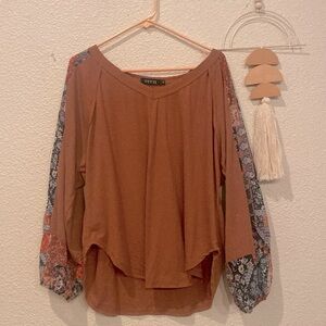 Vutti women’s blouse medium. GUC.